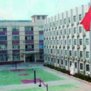 河南工业技师学院的logo
