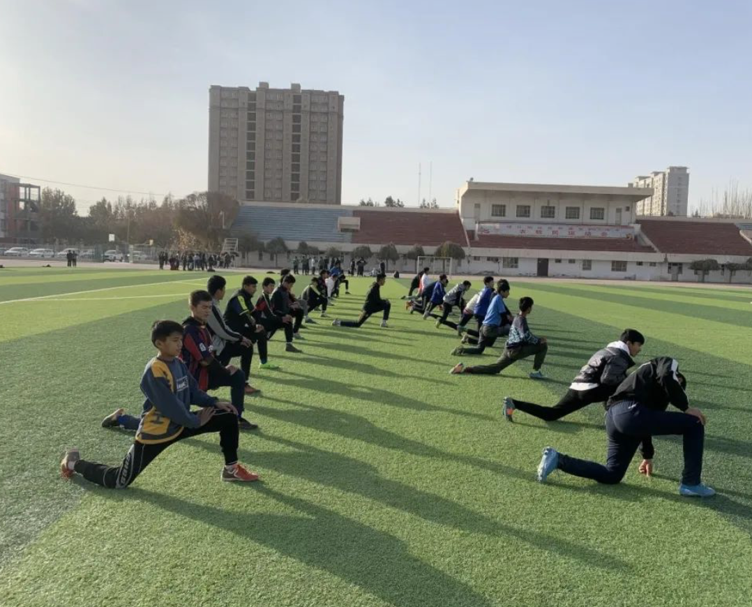 喀什地区体育运动学校的logo
