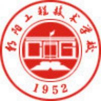 朝阳工程技术学校的logo